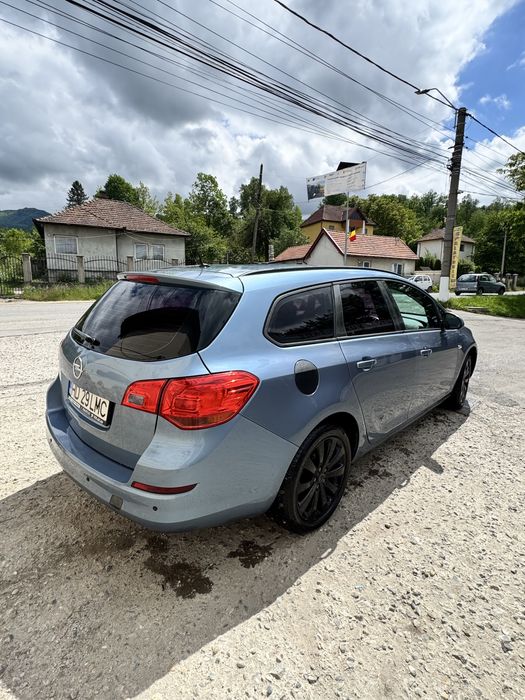 OPEL Astra 2011 — imagine 3