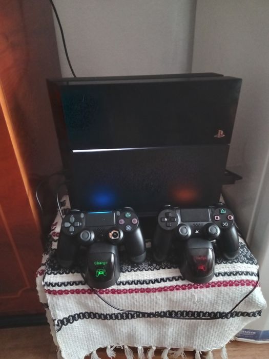 Vand ps4 complet