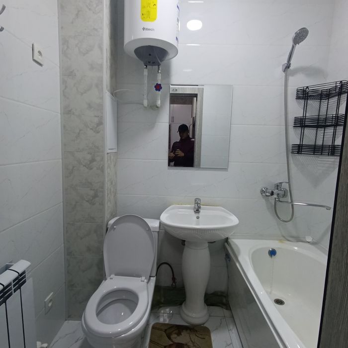 Люкс 1 хонали квартира 1 каватда ижарага берилади 7 микрн