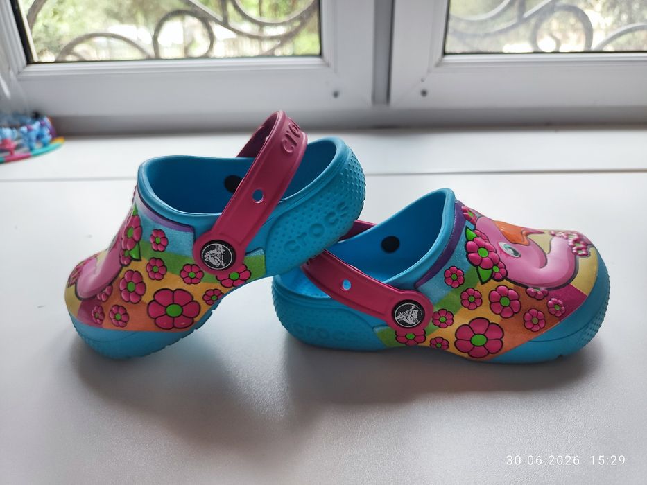 Crocs оригинал для девочки 28-29 размер, яркие