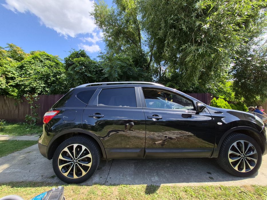 Vând nissan qashqai