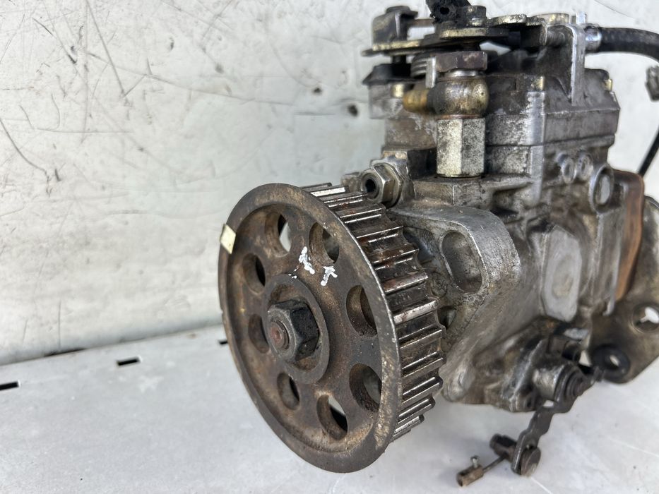 Гнп горивна помпа за ЛТ 2,4д 6цил/GNP za VW LT 2,4 6cilindara