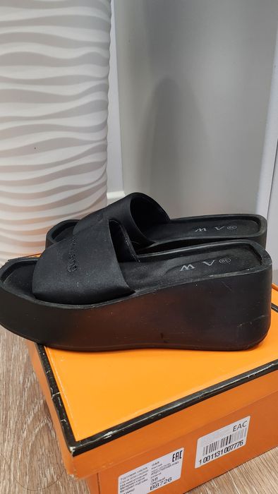 Продаю обувь  новую недорого