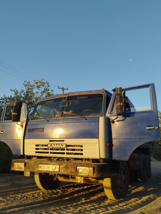 Kamaz sotiladi yili 1985 ishga tayor hech qanday kamchiligi y
