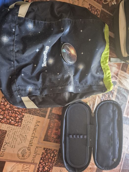 Ергономичната раница за първи клас