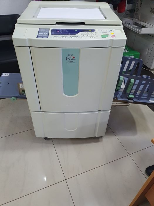 Ризограф,  (riso rz-370)