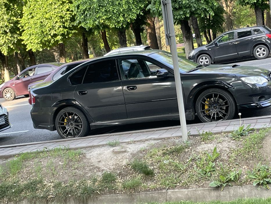 Subaru Суппорта Brembo gold