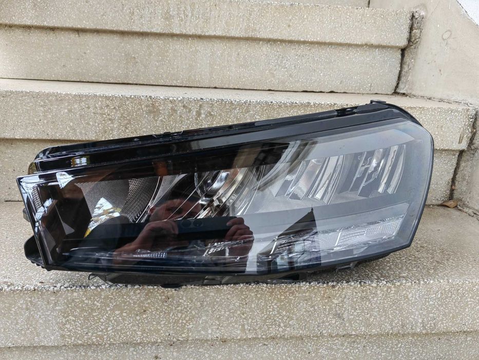 Фарове Skoda Fabia LED ляв десен / Фарове Шкода Фабиа Оригинални