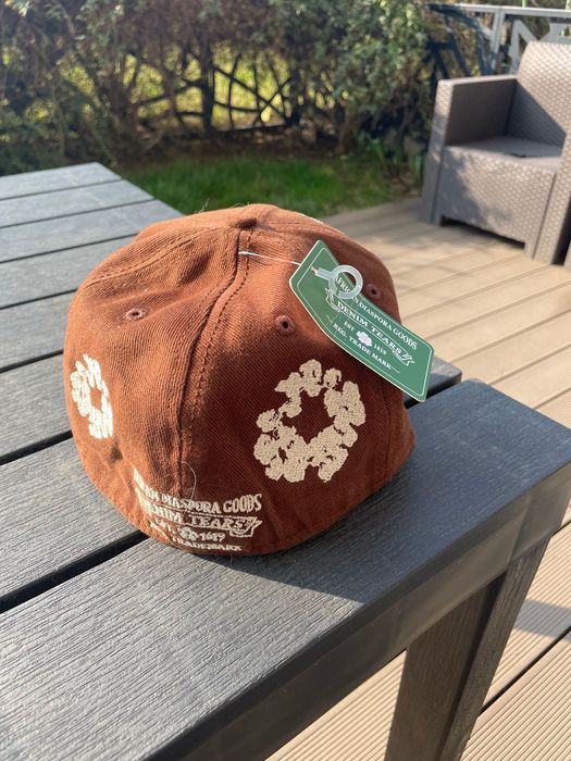 Ленти шапки с козирка