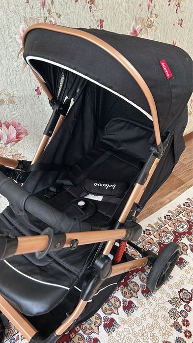 Коляска прогулочная