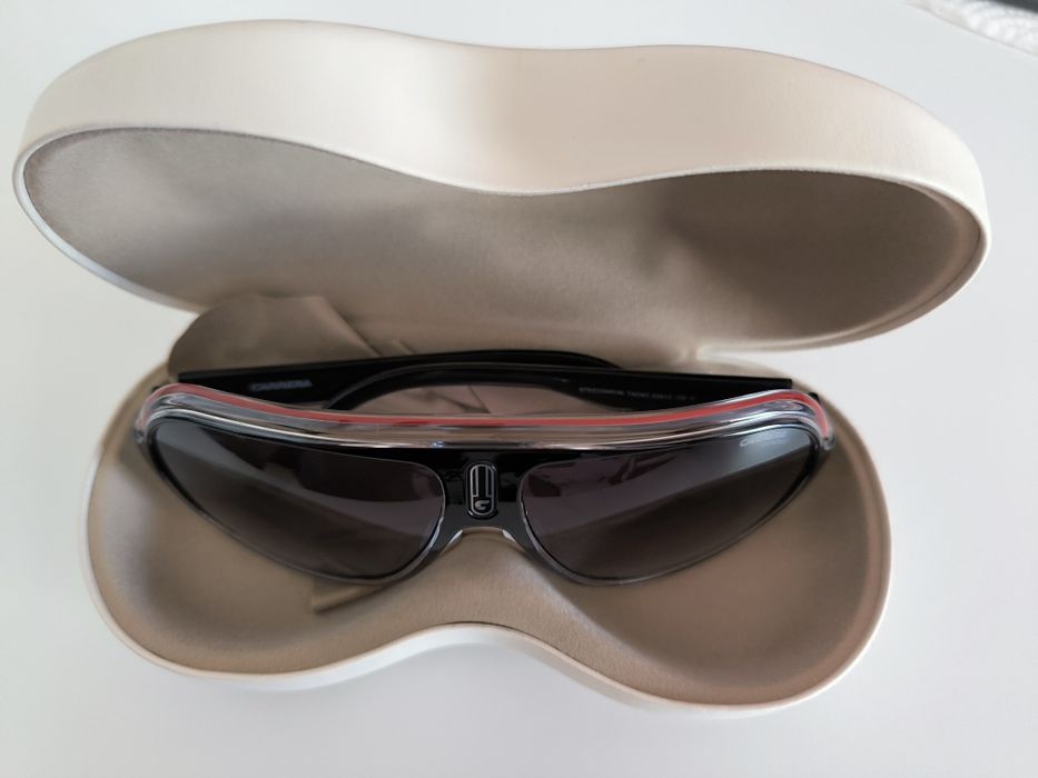 слънчеви очила CARRERA