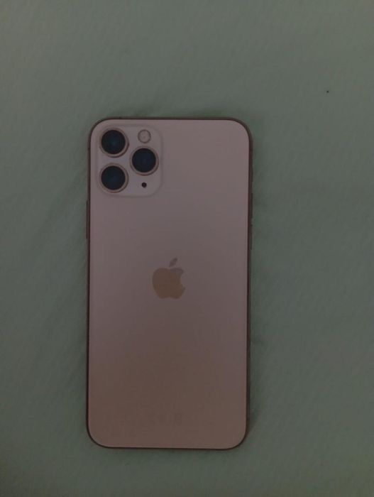 Айфон 11 про 256 гб с трешинами дисплей