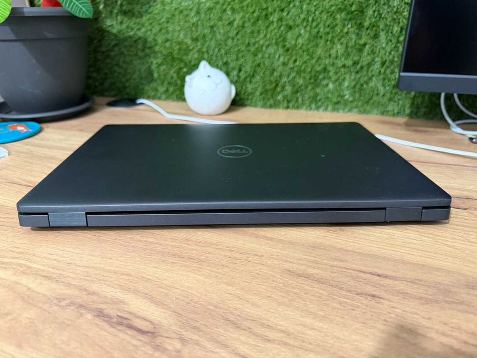 Dell Latitude 5400 Intel i7-8665U, 16GB RAM, 256GB SSD