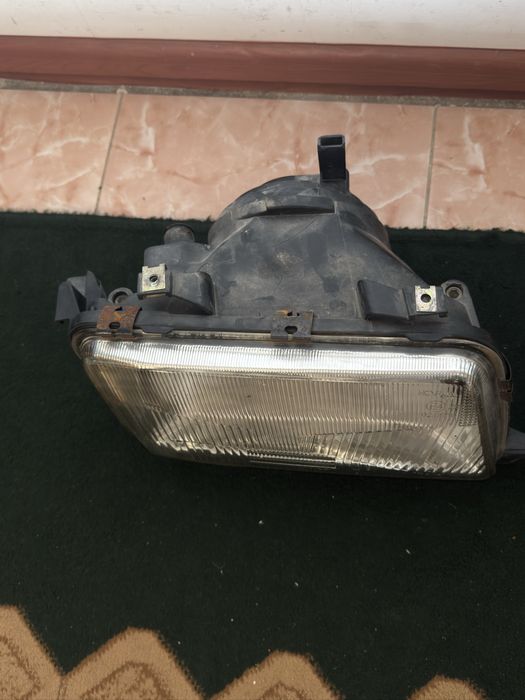 Фары от ауди  б4