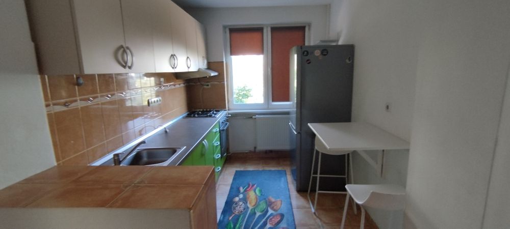 Proprietar inchiriez apartament 3 camere