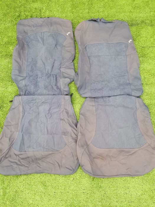 Авто чехлы в хорошем состоянии.