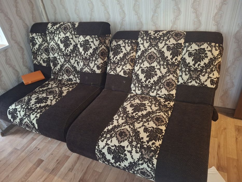 Диван бесплатно отдам