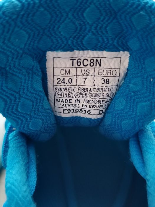 Маратонки  Asics 38 номер