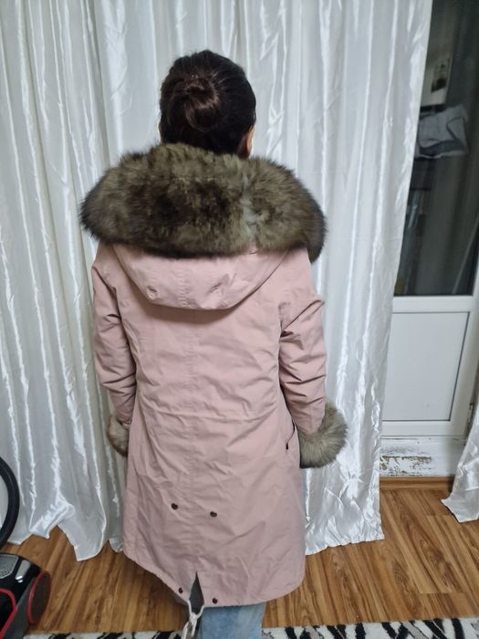 Продам парку в хорошем состоянии