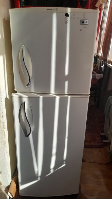 Холодильник LG, бу, в рабочем состоянии