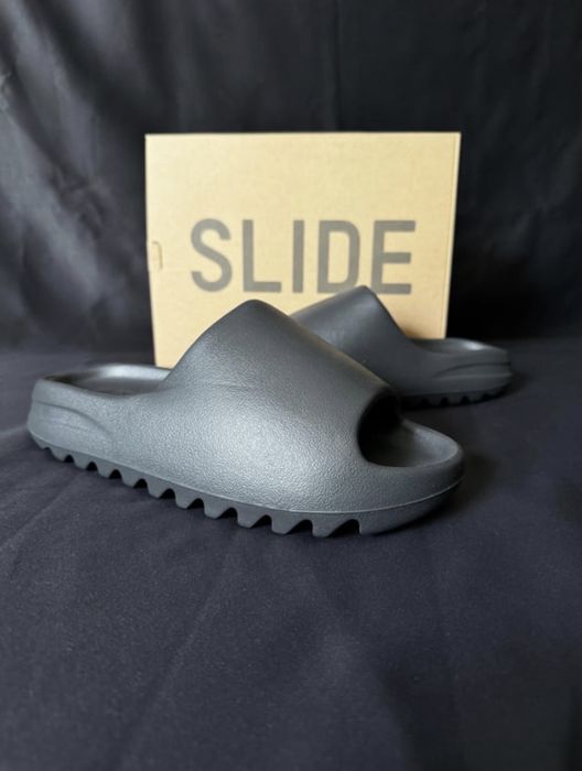 Yeezy Slides Negru 40-41-42-43 Negociabil