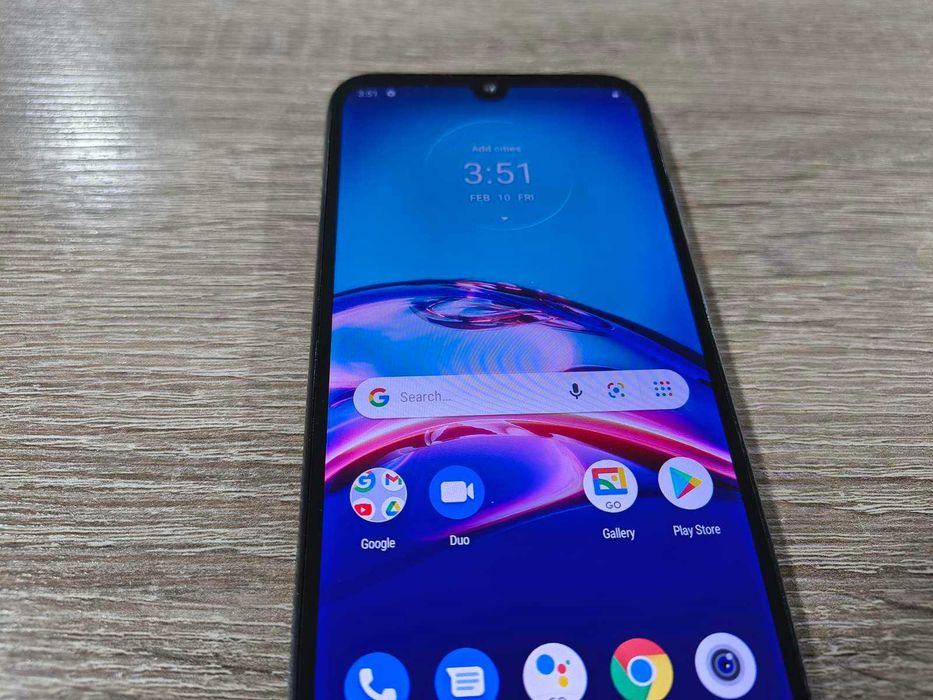 Мобилен телефон Motorola E6i