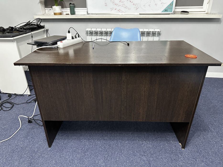 Продам офисную мебель