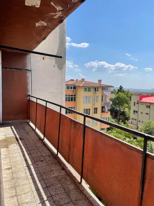 Тристаен Апартамент в гр. Карлово