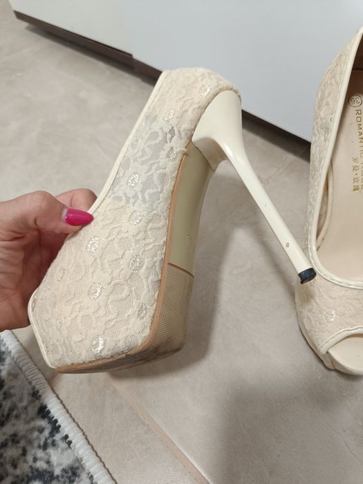 Дантелени официални обувки