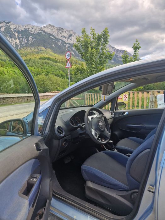 Opel Corsa D 2009 | AUTOMATĂ | 1.4 Benzină + GPL | 90 CP