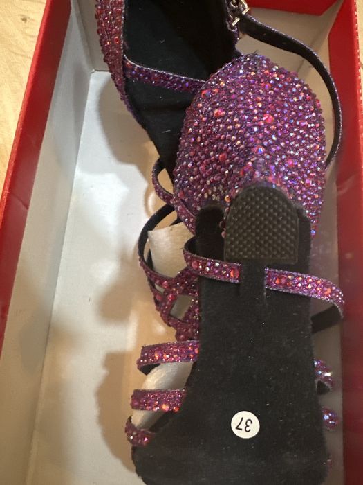 Танцевальные туфли