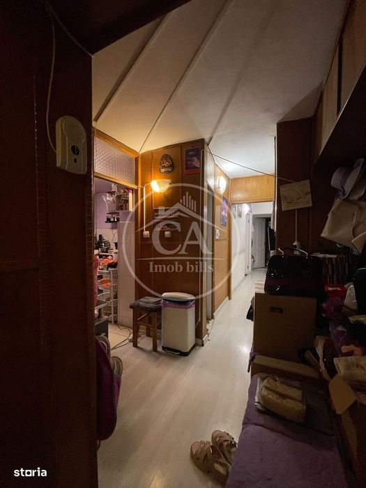 Apartament cu 3 camere de vânzare în zona Rogerius, Oradea