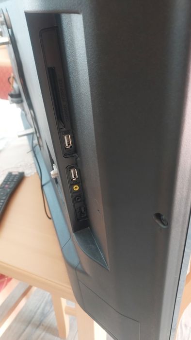Tv Lcd 32 incl 82 diagonala cu hdmi  2 modele