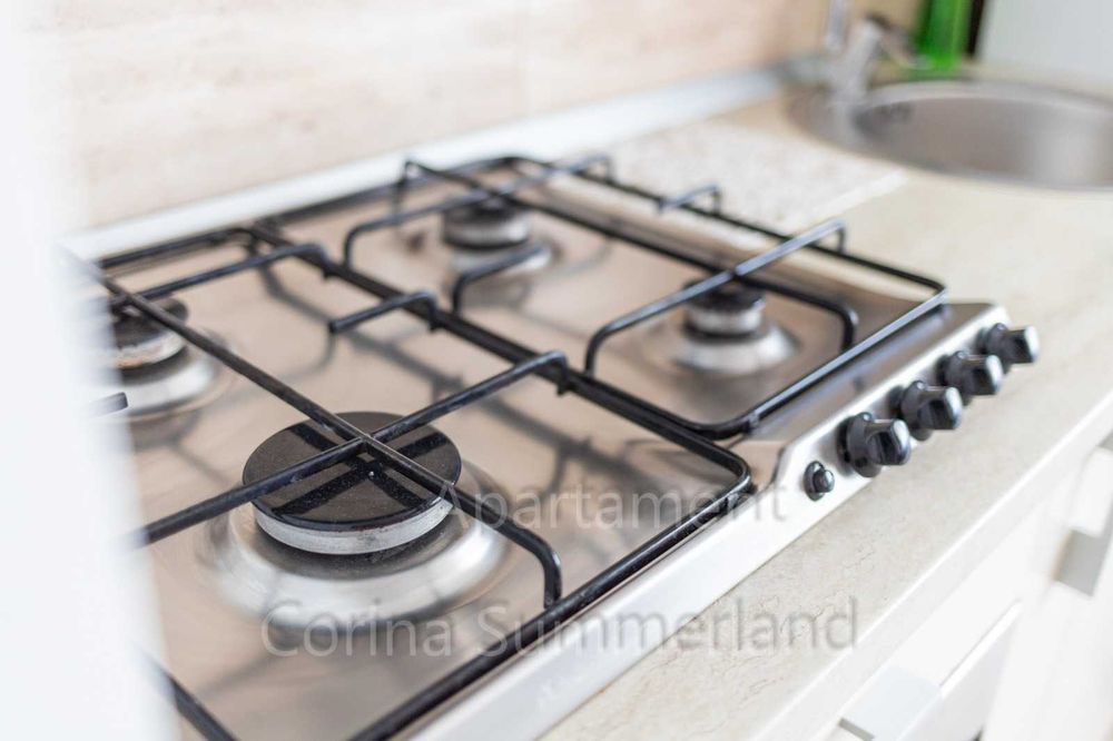 Inchiriez apartament tip studio Summerland