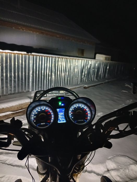 Мотоцикл 250 куб