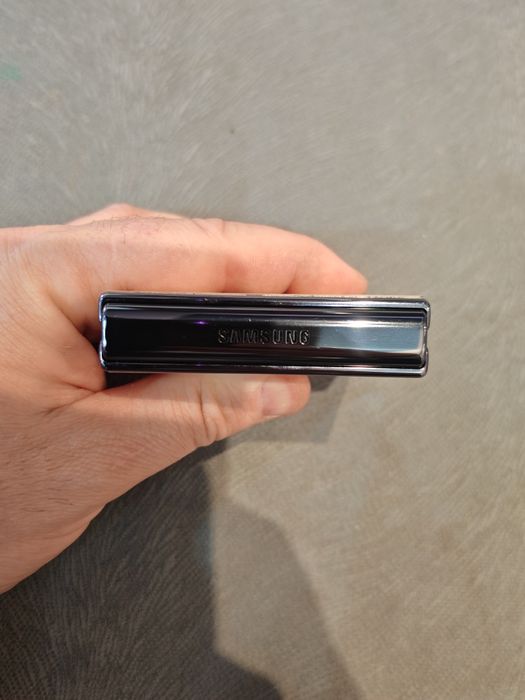 Vând Samsung z flip 4