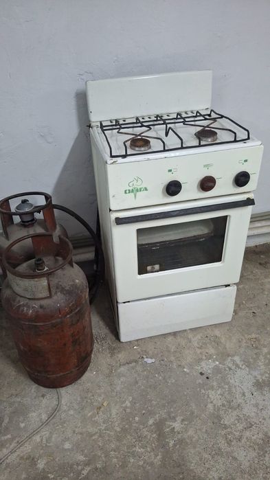 Продам газ плиту
