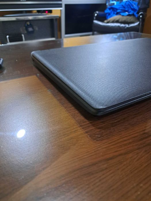 Продавам Laptop Acer Aspire ES 15!15,6 Инча  Никакви следи от употреба