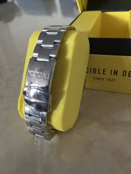 Продаю мужские часы INVISTA