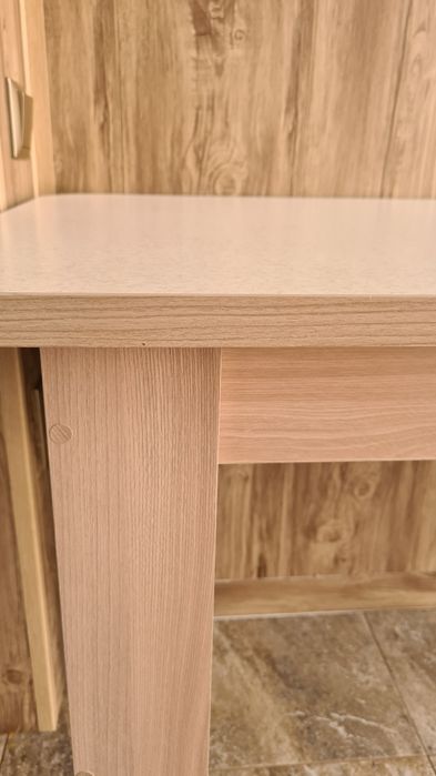 Новый стол отличного качества