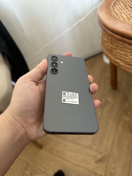 samsung s24  серый