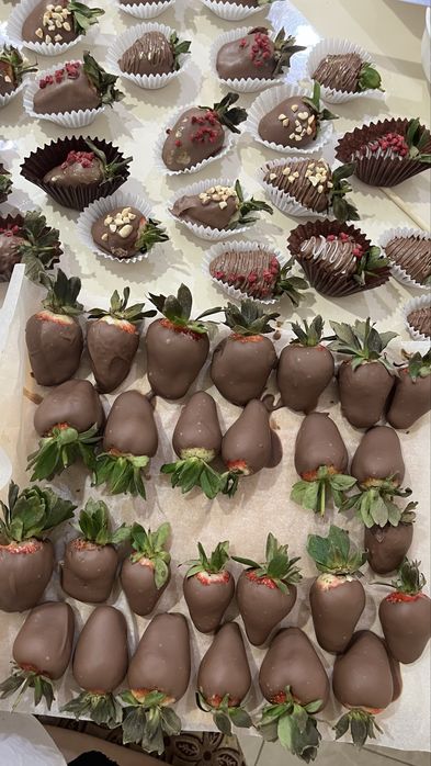 клубника в шоколаде