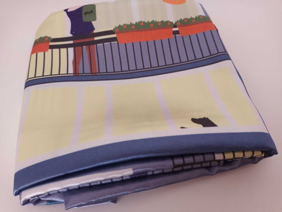 НОВ шал Панелен свят 90 х 90 см, Спиди- от 50 на 40лв!