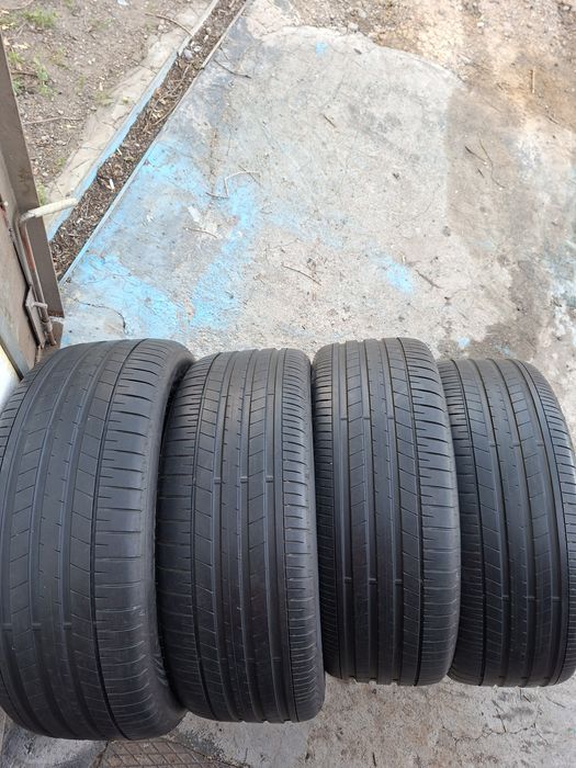 Продам шины 265/45/21 данлоп