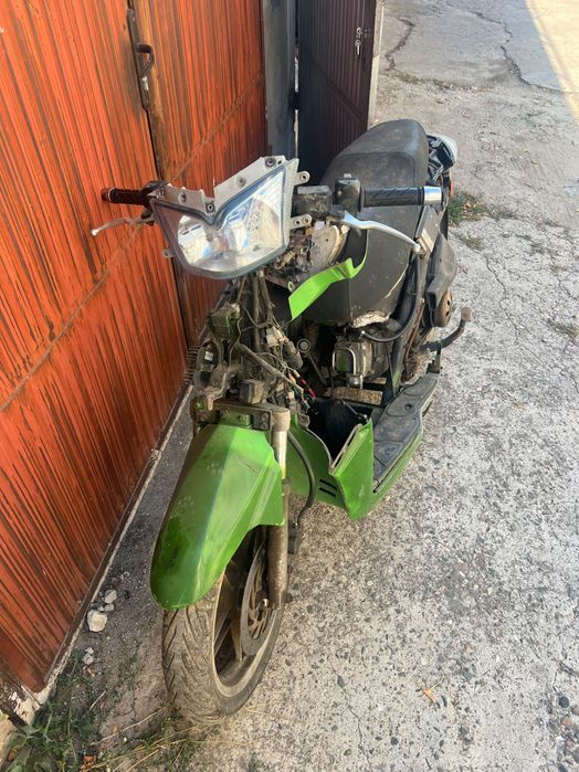 Скутер Kymco people