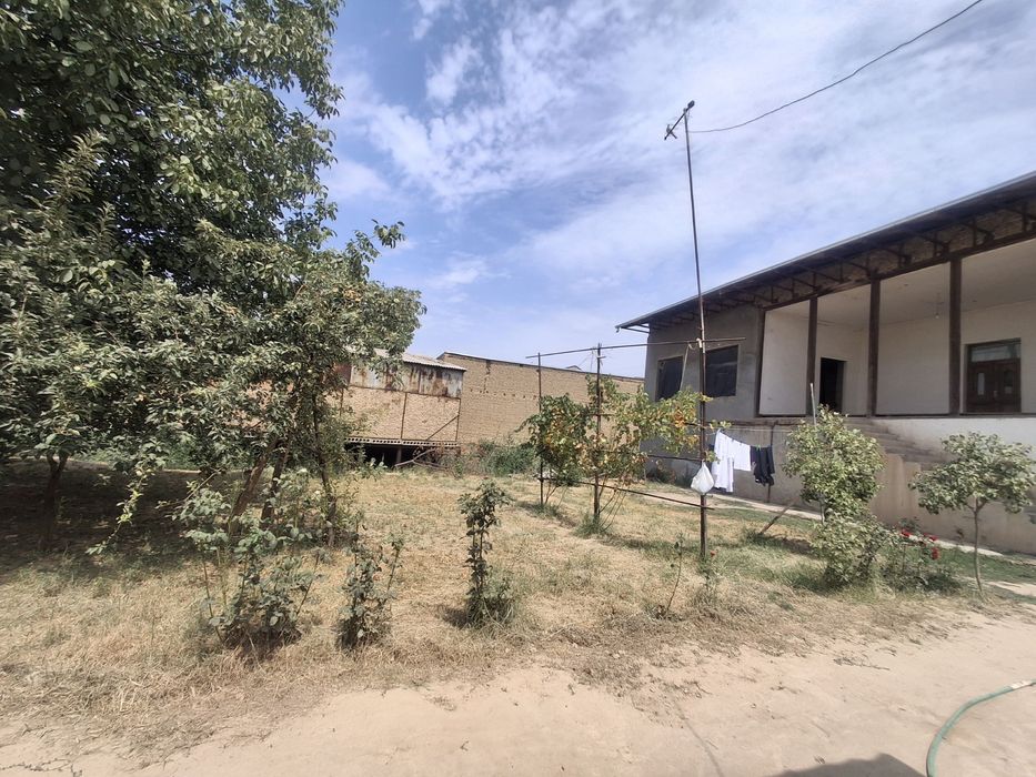 Назарбек харакатда участка сотилади