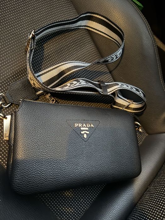 Дамска чанта prada