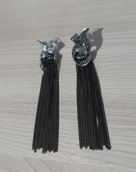 Серьги с кисточками из цепей