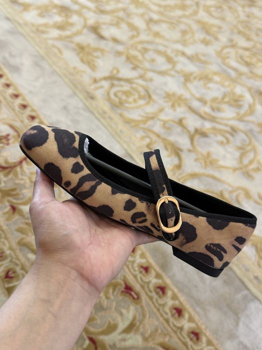 Кроссовка Anta, балетка Зара