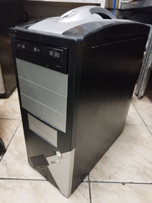 Компютър работещ